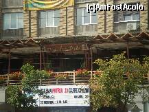 [P20] La etaj se află Doroftei Pub din PLoieşti localul marelui campion !!! » foto by RobertCodescu
 - 
<span class="allrVoted glyphicon glyphicon-heart hidden" id="av246584"></span>
<a class="m-l-10 hidden" id="sv246584" onclick="voting_Foto_DelVot(,246584,5266)" role="button">șterge vot <span class="glyphicon glyphicon-remove"></span></a>
<a id="v9246584" class=" c-red"  onclick="voting_Foto_SetVot(246584)" role="button"><span class="glyphicon glyphicon-heart-empty"></span> <b>LIKE</b> = Votează poza</a> <img class="hidden"  id="f246584W9" src="/imagini/loader.gif" border="0" /><span class="AjErrMes hidden" id="e246584ErM"></span>