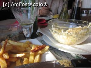[P16] Cartofi prăjiţi şi salată de varză, jumătate de porţie » foto by Michi
 - 
<span class="allrVoted glyphicon glyphicon-heart hidden" id="av1342634"></span>
<a class="m-l-10 hidden" id="sv1342634" onclick="voting_Foto_DelVot(,1342634,5266)" role="button">șterge vot <span class="glyphicon glyphicon-remove"></span></a>
<a id="v91342634" class=" c-red"  onclick="voting_Foto_SetVot(1342634)" role="button"><span class="glyphicon glyphicon-heart-empty"></span> <b>LIKE</b> = Votează poza</a> <img class="hidden"  id="f1342634W9" src="/imagini/loader.gif" border="0" /><span class="AjErrMes hidden" id="e1342634ErM"></span>