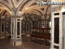 [P16] Una din cele 6 grote decorate cu scoici si pietricele » foto by BOGDAN DSN
 - 
<span class="allrVoted glyphicon glyphicon-heart hidden" id="av156095"></span>
<a class="m-l-10 hidden" id="sv156095" onclick="voting_Foto_DelVot(,156095,5274)" role="button">șterge vot <span class="glyphicon glyphicon-remove"></span></a>
<a id="v9156095" class=" c-red"  onclick="voting_Foto_SetVot(156095)" role="button"><span class="glyphicon glyphicon-heart-empty"></span> <b>LIKE</b> = Votează poza</a> <img class="hidden"  id="f156095W9" src="/imagini/loader.gif" border="0" /><span class="AjErrMes hidden" id="e156095ErM"></span>