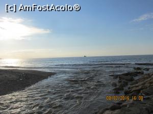 [P17] locul unde riul Ciinilor se varsa in mare » foto by adri-nico
 - 
<span class="allrVoted glyphicon glyphicon-heart hidden" id="av713968"></span>
<a class="m-l-10 hidden" id="sv713968" onclick="voting_Foto_DelVot(,713968,5336)" role="button">șterge vot <span class="glyphicon glyphicon-remove"></span></a>
<a id="v9713968" class=" c-red"  onclick="voting_Foto_SetVot(713968)" role="button"><span class="glyphicon glyphicon-heart-empty"></span> <b>LIKE</b> = Votează poza</a> <img class="hidden"  id="f713968W9" src="/imagini/loader.gif" border="0" /><span class="AjErrMes hidden" id="e713968ErM"></span>