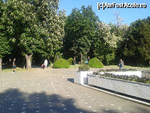 [P26] Parc inflorit » foto by mugur007
 - 
<span class="allrVoted glyphicon glyphicon-heart hidden" id="av629509"></span>
<a class="m-l-10 hidden" id="sv629509" onclick="voting_Foto_DelVot(,629509,5428)" role="button">șterge vot <span class="glyphicon glyphicon-remove"></span></a>
<a id="v9629509" class=" c-red"  onclick="voting_Foto_SetVot(629509)" role="button"><span class="glyphicon glyphicon-heart-empty"></span> <b>LIKE</b> = Votează poza</a> <img class="hidden"  id="f629509W9" src="/imagini/loader.gif" border="0" /><span class="AjErrMes hidden" id="e629509ErM"></span>