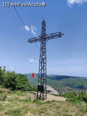 [P49] Dealul cu Lilieci; Monumentul Eroilor » foto by crismis
 - 
<span class="allrVoted glyphicon glyphicon-heart hidden" id="av1386660"></span>
<a class="m-l-10 hidden" id="sv1386660" onclick="voting_Foto_DelVot(,1386660,5439)" role="button">șterge vot <span class="glyphicon glyphicon-remove"></span></a>
<a id="v91386660" class=" c-red"  onclick="voting_Foto_SetVot(1386660)" role="button"><span class="glyphicon glyphicon-heart-empty"></span> <b>LIKE</b> = Votează poza</a> <img class="hidden"  id="f1386660W9" src="/imagini/loader.gif" border="0" /><span class="AjErrMes hidden" id="e1386660ErM"></span>