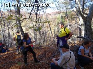 [P07] Popas - discuții cu ghidul Diana Gavrilă.  » foto by tata123 🔱
 - 
<span class="allrVoted glyphicon glyphicon-heart hidden" id="av914014"></span>
<a class="m-l-10 hidden" id="sv914014" onclick="voting_Foto_DelVot(,914014,5439)" role="button">șterge vot <span class="glyphicon glyphicon-remove"></span></a>
<a id="v9914014" class=" c-red"  onclick="voting_Foto_SetVot(914014)" role="button"><span class="glyphicon glyphicon-heart-empty"></span> <b>LIKE</b> = Votează poza</a> <img class="hidden"  id="f914014W9" src="/imagini/loader.gif" border="0" /><span class="AjErrMes hidden" id="e914014ErM"></span>