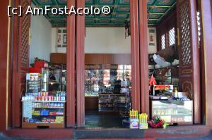 [P35] Magazin amenajat in poarta » foto by AZE
 - 
<span class="allrVoted glyphicon glyphicon-heart hidden" id="av855726"></span>
<a class="m-l-10 hidden" id="sv855726" onclick="voting_Foto_DelVot(,855726,5458)" role="button">șterge vot <span class="glyphicon glyphicon-remove"></span></a>
<a id="v9855726" class=" c-red"  onclick="voting_Foto_SetVot(855726)" role="button"><span class="glyphicon glyphicon-heart-empty"></span> <b>LIKE</b> = Votează poza</a> <img class="hidden"  id="f855726W9" src="/imagini/loader.gif" border="0" /><span class="AjErrMes hidden" id="e855726ErM"></span>