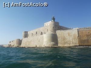 [P38] P lângă Castelul Maniace, de cealaltă parte a insulei Ortigia » foto by irinad
 - 
<span class="allrVoted glyphicon glyphicon-heart hidden" id="av893203"></span>
<a class="m-l-10 hidden" id="sv893203" onclick="voting_Foto_DelVot(,893203,5466)" role="button">șterge vot <span class="glyphicon glyphicon-remove"></span></a>
<a id="v9893203" class=" c-red"  onclick="voting_Foto_SetVot(893203)" role="button"><span class="glyphicon glyphicon-heart-empty"></span> <b>LIKE</b> = Votează poza</a> <img class="hidden"  id="f893203W9" src="/imagini/loader.gif" border="0" /><span class="AjErrMes hidden" id="e893203ErM"></span>