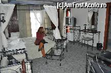 [P01] Camera 214, foarte frumoasa si primitoare in opinia mea!  » foto by dyali*
 - 
<span class="allrVoted glyphicon glyphicon-heart hidden" id="av400003"></span>
<a class="m-l-10 hidden" id="sv400003" onclick="voting_Foto_DelVot(,400003,5488)" role="button">șterge vot <span class="glyphicon glyphicon-remove"></span></a>
<a id="v9400003" class=" c-red"  onclick="voting_Foto_SetVot(400003)" role="button"><span class="glyphicon glyphicon-heart-empty"></span> <b>LIKE</b> = Votează poza</a> <img class="hidden"  id="f400003W9" src="/imagini/loader.gif" border="0" /><span class="AjErrMes hidden" id="e400003ErM"></span>