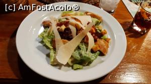 [P31] U Pravdů - salata Caesar (chipurile) » foto by Carmen Ion
 - 
<span class="allrVoted glyphicon glyphicon-heart hidden" id="av1288123"></span>
<a class="m-l-10 hidden" id="sv1288123" onclick="voting_Foto_DelVot(,1288123,5497)" role="button">șterge vot <span class="glyphicon glyphicon-remove"></span></a>
<a id="v91288123" class=" c-red"  onclick="voting_Foto_SetVot(1288123)" role="button"><span class="glyphicon glyphicon-heart-empty"></span> <b>LIKE</b> = Votează poza</a> <img class="hidden"  id="f1288123W9" src="/imagini/loader.gif" border="0" /><span class="AjErrMes hidden" id="e1288123ErM"></span>