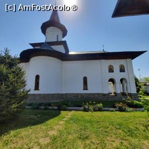[P15] Mănăstirea Glavacioc Argeș, Biserica, Fațada nordică » foto by mprofeanu
 - 
<span class="allrVoted glyphicon glyphicon-heart hidden" id="av1427806"></span>
<a class="m-l-10 hidden" id="sv1427806" onclick="voting_Foto_DelVot(,1427806,5499)" role="button">șterge vot <span class="glyphicon glyphicon-remove"></span></a>
<a id="v91427806" class=" c-red"  onclick="voting_Foto_SetVot(1427806)" role="button"><span class="glyphicon glyphicon-heart-empty"></span> <b>LIKE</b> = Votează poza</a> <img class="hidden"  id="f1427806W9" src="/imagini/loader.gif" border="0" /><span class="AjErrMes hidden" id="e1427806ErM"></span>