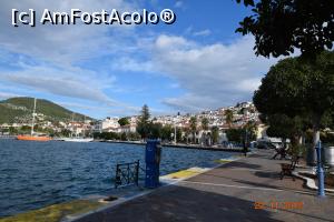 [P09] Orașul Poros.  » foto by Ioan Raita
 - 
<span class="allrVoted glyphicon glyphicon-heart hidden" id="av1049584"></span>
<a class="m-l-10 hidden" id="sv1049584" onclick="voting_Foto_DelVot(,1049584,5571)" role="button">șterge vot <span class="glyphicon glyphicon-remove"></span></a>
<a id="v91049584" class=" c-red"  onclick="voting_Foto_SetVot(1049584)" role="button"><span class="glyphicon glyphicon-heart-empty"></span> <b>LIKE</b> = Votează poza</a> <img class="hidden"  id="f1049584W9" src="/imagini/loader.gif" border="0" /><span class="AjErrMes hidden" id="e1049584ErM"></span>