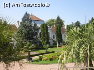 [P04] Palatul Wesselenyi în Grădina Botanică » foto by Michi
 - 
<span class="allrVoted glyphicon glyphicon-heart hidden" id="av1016156"></span>
<a class="m-l-10 hidden" id="sv1016156" onclick="voting_Foto_DelVot(,1016156,5575)" role="button">șterge vot <span class="glyphicon glyphicon-remove"></span></a>
<a id="v91016156" class=" c-red"  onclick="voting_Foto_SetVot(1016156)" role="button"><span class="glyphicon glyphicon-heart-empty"></span> <b>LIKE</b> = Votează poza</a> <img class="hidden"  id="f1016156W9" src="/imagini/loader.gif" border="0" /><span class="AjErrMes hidden" id="e1016156ErM"></span>