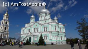 [P16] Lavra Sfintei Treimi a Sfântului Serafim de Sarov din Diveevo » foto by mariana.olaru
 - 
<span class="allrVoted glyphicon glyphicon-heart hidden" id="av1075288"></span>
<a class="m-l-10 hidden" id="sv1075288" onclick="voting_Foto_DelVot(,1075288,5579)" role="button">șterge vot <span class="glyphicon glyphicon-remove"></span></a>
<a id="v91075288" class=" c-red"  onclick="voting_Foto_SetVot(1075288)" role="button"><span class="glyphicon glyphicon-heart-empty"></span> <b>LIKE</b> = Votează poza</a> <img class="hidden"  id="f1075288W9" src="/imagini/loader.gif" border="0" /><span class="AjErrMes hidden" id="e1075288ErM"></span>