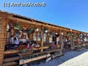 [P05] Cabane de lemn cu pridvor » foto by laurand
 - 
<span class="allrVoted glyphicon glyphicon-heart hidden" id="av1514176"></span>
<a class="m-l-10 hidden" id="sv1514176" onclick="voting_Foto_DelVot(,1514176,5619)" role="button">șterge vot <span class="glyphicon glyphicon-remove"></span></a>
<a id="v91514176" class=" c-red"  onclick="voting_Foto_SetVot(1514176)" role="button"><span class="glyphicon glyphicon-heart-empty"></span> <b>LIKE</b> = Votează poza</a> <img class="hidden"  id="f1514176W9" src="/imagini/loader.gif" border="0" /><span class="AjErrMes hidden" id="e1514176ErM"></span>