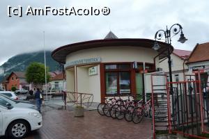 [P14] Util pentru turist-centru de informare » foto by AZE
 - 
<span class="allrVoted glyphicon glyphicon-heart hidden" id="av1003898"></span>
<a class="m-l-10 hidden" id="sv1003898" onclick="voting_Foto_DelVot(,1003898,5641)" role="button">șterge vot <span class="glyphicon glyphicon-remove"></span></a>
<a id="v91003898" class=" c-red"  onclick="voting_Foto_SetVot(1003898)" role="button"><span class="glyphicon glyphicon-heart-empty"></span> <b>LIKE</b> = Votează poza</a> <img class="hidden"  id="f1003898W9" src="/imagini/loader.gif" border="0" /><span class="AjErrMes hidden" id="e1003898ErM"></span>