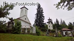 [P25] Biserica sf Ioan Botezătorul Poiana Mărului » foto by AZE
 - 
<span class="allrVoted glyphicon glyphicon-heart hidden" id="av1003909"></span>
<a class="m-l-10 hidden" id="sv1003909" onclick="voting_Foto_DelVot(,1003909,5641)" role="button">șterge vot <span class="glyphicon glyphicon-remove"></span></a>
<a id="v91003909" class=" c-red"  onclick="voting_Foto_SetVot(1003909)" role="button"><span class="glyphicon glyphicon-heart-empty"></span> <b>LIKE</b> = Votează poza</a> <img class="hidden"  id="f1003909W9" src="/imagini/loader.gif" border="0" /><span class="AjErrMes hidden" id="e1003909ErM"></span>