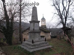 [P31] Biserica satului Bozhentsi.  » foto by Aurici
 - 
<span class="allrVoted glyphicon glyphicon-heart hidden" id="av848337"></span>
<a class="m-l-10 hidden" id="sv848337" onclick="voting_Foto_DelVot(,848337,5666)" role="button">șterge vot <span class="glyphicon glyphicon-remove"></span></a>
<a id="v9848337" class=" c-red"  onclick="voting_Foto_SetVot(848337)" role="button"><span class="glyphicon glyphicon-heart-empty"></span> <b>LIKE</b> = Votează poza</a> <img class="hidden"  id="f848337W9" src="/imagini/loader.gif" border="0" /><span class="AjErrMes hidden" id="e848337ErM"></span>
