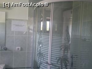 [P14] Cabina de dus » foto by mugur007
 - 
<span class="allrVoted glyphicon glyphicon-heart hidden" id="av751438"></span>
<a class="m-l-10 hidden" id="sv751438" onclick="voting_Foto_DelVot(,751438,5701)" role="button">șterge vot <span class="glyphicon glyphicon-remove"></span></a>
<a id="v9751438" class=" c-red"  onclick="voting_Foto_SetVot(751438)" role="button"><span class="glyphicon glyphicon-heart-empty"></span> <b>LIKE</b> = Votează poza</a> <img class="hidden"  id="f751438W9" src="/imagini/loader.gif" border="0" /><span class="AjErrMes hidden" id="e751438ErM"></span>