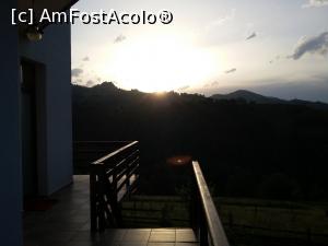 [P25] Apus de soare la balcon » foto by mugur007
 - 
<span class="allrVoted glyphicon glyphicon-heart hidden" id="av751449"></span>
<a class="m-l-10 hidden" id="sv751449" onclick="voting_Foto_DelVot(,751449,5701)" role="button">șterge vot <span class="glyphicon glyphicon-remove"></span></a>
<a id="v9751449" class=" c-red"  onclick="voting_Foto_SetVot(751449)" role="button"><span class="glyphicon glyphicon-heart-empty"></span> <b>LIKE</b> = Votează poza</a> <img class="hidden"  id="f751449W9" src="/imagini/loader.gif" border="0" /><span class="AjErrMes hidden" id="e751449ErM"></span>