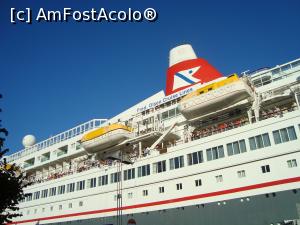 [P14] Travemunde -casc gura la vasul de croaziera ce a acostat in port, in drum spre Scandinavia » foto by mireille
 - 
<span class="allrVoted glyphicon glyphicon-heart hidden" id="av795057"></span>
<a class="m-l-10 hidden" id="sv795057" onclick="voting_Foto_DelVot(,795057,5702)" role="button">șterge vot <span class="glyphicon glyphicon-remove"></span></a>
<a id="v9795057" class=" c-red"  onclick="voting_Foto_SetVot(795057)" role="button"><span class="glyphicon glyphicon-heart-empty"></span> <b>LIKE</b> = Votează poza</a> <img class="hidden"  id="f795057W9" src="/imagini/loader.gif" border="0" /><span class="AjErrMes hidden" id="e795057ErM"></span>