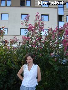 [P13] dimineata, in fata hotelului, inainte de a pleca la Venetia » foto by geany_m
 - 
<span class="allrVoted glyphicon glyphicon-heart hidden" id="av73281"></span>
<a class="m-l-10 hidden" id="sv73281" onclick="voting_Foto_DelVot(,73281,5728)" role="button">șterge vot <span class="glyphicon glyphicon-remove"></span></a>
<a id="v973281" class=" c-red"  onclick="voting_Foto_SetVot(73281)" role="button"><span class="glyphicon glyphicon-heart-empty"></span> <b>LIKE</b> = Votează poza</a> <img class="hidden"  id="f73281W9" src="/imagini/loader.gif" border="0" /><span class="AjErrMes hidden" id="e73281ErM"></span>