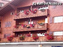[P31] In Villars toate balcoanele sunt pline de flori » foto by mariana.olaru
 - 
<span class="allrVoted glyphicon glyphicon-heart hidden" id="av73929"></span>
<a class="m-l-10 hidden" id="sv73929" onclick="voting_Foto_DelVot(,73929,5739)" role="button">șterge vot <span class="glyphicon glyphicon-remove"></span></a>
<a id="v973929" class=" c-red"  onclick="voting_Foto_SetVot(73929)" role="button"><span class="glyphicon glyphicon-heart-empty"></span> <b>LIKE</b> = Votează poza</a> <img class="hidden"  id="f73929W9" src="/imagini/loader.gif" border="0" /><span class="AjErrMes hidden" id="e73929ErM"></span>