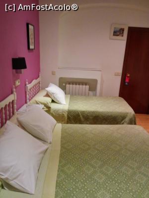 [P02] interior camera » foto by Cesere
 - 
<span class="allrVoted glyphicon glyphicon-heart hidden" id="av836319"></span>
<a class="m-l-10 hidden" id="sv836319" onclick="voting_Foto_DelVot(,836319,5747)" role="button">șterge vot <span class="glyphicon glyphicon-remove"></span></a>
<a id="v9836319" class=" c-red"  onclick="voting_Foto_SetVot(836319)" role="button"><span class="glyphicon glyphicon-heart-empty"></span> <b>LIKE</b> = Votează poza</a> <img class="hidden"  id="f836319W9" src="/imagini/loader.gif" border="0" /><span class="AjErrMes hidden" id="e836319ErM"></span>