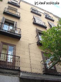 [P21] Cladirea in care se afla hostalul » foto by pink_gabi*
 - 
<span class="allrVoted glyphicon glyphicon-heart hidden" id="av74153"></span>
<a class="m-l-10 hidden" id="sv74153" onclick="voting_Foto_DelVot(,74153,5747)" role="button">șterge vot <span class="glyphicon glyphicon-remove"></span></a>
<a id="v974153" class=" c-red"  onclick="voting_Foto_SetVot(74153)" role="button"><span class="glyphicon glyphicon-heart-empty"></span> <b>LIKE</b> = Votează poza</a> <img class="hidden"  id="f74153W9" src="/imagini/loader.gif" border="0" /><span class="AjErrMes hidden" id="e74153ErM"></span>