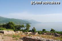 [P29] Vedere spre lacul Ohrid din curtea manastirii St. Pantelimon. » foto by prisad
 - 
<span class="allrVoted glyphicon glyphicon-heart hidden" id="av75452"></span>
<a class="m-l-10 hidden" id="sv75452" onclick="voting_Foto_DelVot(,75452,5763)" role="button">șterge vot <span class="glyphicon glyphicon-remove"></span></a>
<a id="v975452" class=" c-red"  onclick="voting_Foto_SetVot(75452)" role="button"><span class="glyphicon glyphicon-heart-empty"></span> <b>LIKE</b> = Votează poza</a> <img class="hidden"  id="f75452W9" src="/imagini/loader.gif" border="0" /><span class="AjErrMes hidden" id="e75452ErM"></span>