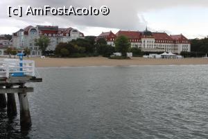 [P31] Sopot, Sheraton Hotel în stânga și Grand Hotel în dreapta văzute de pe debarcader » foto by mprofeanu
 - 
<span class="allrVoted glyphicon glyphicon-heart hidden" id="av1385335"></span>
<a class="m-l-10 hidden" id="sv1385335" onclick="voting_Foto_DelVot(,1385335,5798)" role="button">șterge vot <span class="glyphicon glyphicon-remove"></span></a>
<a id="v91385335" class=" c-red"  onclick="voting_Foto_SetVot(1385335)" role="button"><span class="glyphicon glyphicon-heart-empty"></span> <b>LIKE</b> = Votează poza</a> <img class="hidden"  id="f1385335W9" src="/imagini/loader.gif" border="0" /><span class="AjErrMes hidden" id="e1385335ErM"></span>