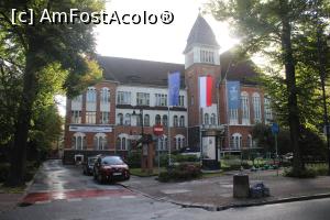[P42] Sopot, Ratusz (Primăria), clădire frumoasă cu Turn cu Ceas » foto by mprofeanu
 - 
<span class="allrVoted glyphicon glyphicon-heart hidden" id="av1385378"></span>
<a class="m-l-10 hidden" id="sv1385378" onclick="voting_Foto_DelVot(,1385378,5798)" role="button">șterge vot <span class="glyphicon glyphicon-remove"></span></a>
<a id="v91385378" class=" c-red"  onclick="voting_Foto_SetVot(1385378)" role="button"><span class="glyphicon glyphicon-heart-empty"></span> <b>LIKE</b> = Votează poza</a> <img class="hidden"  id="f1385378W9" src="/imagini/loader.gif" border="0" /><span class="AjErrMes hidden" id="e1385378ErM"></span>