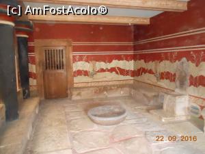 [P29] Knossos - Sala Tronului.  » foto by iulianic
 - 
<span class="allrVoted glyphicon glyphicon-heart hidden" id="av817671"></span>
<a class="m-l-10 hidden" id="sv817671" onclick="voting_Foto_DelVot(,817671,5820)" role="button">șterge vot <span class="glyphicon glyphicon-remove"></span></a>
<a id="v9817671" class=" c-red"  onclick="voting_Foto_SetVot(817671)" role="button"><span class="glyphicon glyphicon-heart-empty"></span> <b>LIKE</b> = Votează poza</a> <img class="hidden"  id="f817671W9" src="/imagini/loader.gif" border="0" /><span class="AjErrMes hidden" id="e817671ErM"></span>