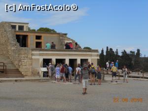 [P30] Knossos - În curtea palatului.  » foto by iulianic
 - 
<span class="allrVoted glyphicon glyphicon-heart hidden" id="av817672"></span>
<a class="m-l-10 hidden" id="sv817672" onclick="voting_Foto_DelVot(,817672,5820)" role="button">șterge vot <span class="glyphicon glyphicon-remove"></span></a>
<a id="v9817672" class=" c-red"  onclick="voting_Foto_SetVot(817672)" role="button"><span class="glyphicon glyphicon-heart-empty"></span> <b>LIKE</b> = Votează poza</a> <img class="hidden"  id="f817672W9" src="/imagini/loader.gif" border="0" /><span class="AjErrMes hidden" id="e817672ErM"></span>