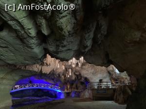 [P14] podul luminat din pestera » foto by aurora56
 - 
<span class="allrVoted glyphicon glyphicon-heart hidden" id="av1393048"></span>
<a class="m-l-10 hidden" id="sv1393048" onclick="voting_Foto_DelVot(,1393048,5840)" role="button">șterge vot <span class="glyphicon glyphicon-remove"></span></a>
<a id="v91393048" class=" c-red"  onclick="voting_Foto_SetVot(1393048)" role="button"><span class="glyphicon glyphicon-heart-empty"></span> <b>LIKE</b> = Votează poza</a> <img class="hidden"  id="f1393048W9" src="/imagini/loader.gif" border="0" /><span class="AjErrMes hidden" id="e1393048ErM"></span>