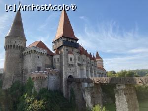 [P23] castelul Huniarzilor sau Corvinilor » foto by aurora56
 - 
<span class="allrVoted glyphicon glyphicon-heart hidden" id="av1393057"></span>
<a class="m-l-10 hidden" id="sv1393057" onclick="voting_Foto_DelVot(,1393057,5840)" role="button">șterge vot <span class="glyphicon glyphicon-remove"></span></a>
<a id="v91393057" class=" c-red"  onclick="voting_Foto_SetVot(1393057)" role="button"><span class="glyphicon glyphicon-heart-empty"></span> <b>LIKE</b> = Votează poza</a> <img class="hidden"  id="f1393057W9" src="/imagini/loader.gif" border="0" /><span class="AjErrMes hidden" id="e1393057ErM"></span>