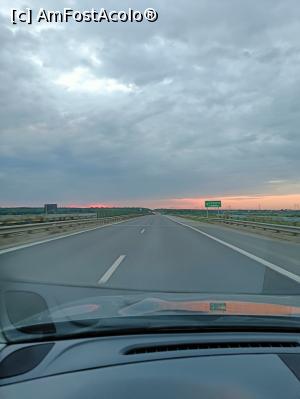 [P02] Răsărit de soare pe Autostrada Soarelui. » foto by tata123 🔱
 - 
<span class="allrVoted glyphicon glyphicon-heart hidden" id="av1368153"></span>
<a class="m-l-10 hidden" id="sv1368153" onclick="voting_Foto_DelVot(,1368153,5875)" role="button">șterge vot <span class="glyphicon glyphicon-remove"></span></a>
<a id="v91368153" class=" c-red"  onclick="voting_Foto_SetVot(1368153)" role="button"><span class="glyphicon glyphicon-heart-empty"></span> <b>LIKE</b> = Votează poza</a> <img class="hidden"  id="f1368153W9" src="/imagini/loader.gif" border="0" /><span class="AjErrMes hidden" id="e1368153ErM"></span>