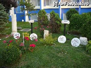 [P30] Mini-parcul arheologic din faţa hotelului » foto by Claudiu U.
 - 
<span class="allrVoted glyphicon glyphicon-heart hidden" id="av487606"></span>
<a class="m-l-10 hidden" id="sv487606" onclick="voting_Foto_DelVot(,487606,5878)" role="button">șterge vot <span class="glyphicon glyphicon-remove"></span></a>
<a id="v9487606" class=" c-red"  onclick="voting_Foto_SetVot(487606)" role="button"><span class="glyphicon glyphicon-heart-empty"></span> <b>LIKE</b> = Votează poza</a> <img class="hidden"  id="f487606W9" src="/imagini/loader.gif" border="0" /><span class="AjErrMes hidden" id="e487606ErM"></span>