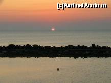 [P26] Rasarit de soare » foto by mmierla
 - 
<span class="allrVoted glyphicon glyphicon-heart hidden" id="av240869"></span>
<a class="m-l-10 hidden" id="sv240869" onclick="voting_Foto_DelVot(,240869,5878)" role="button">șterge vot <span class="glyphicon glyphicon-remove"></span></a>
<a id="v9240869" class=" c-red"  onclick="voting_Foto_SetVot(240869)" role="button"><span class="glyphicon glyphicon-heart-empty"></span> <b>LIKE</b> = Votează poza</a> <img class="hidden"  id="f240869W9" src="/imagini/loader.gif" border="0" /><span class="AjErrMes hidden" id="e240869ErM"></span>