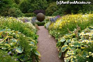 [P37] Castelul Cawdor - grădini » foto by makuy*
 - 
<span class="allrVoted glyphicon glyphicon-heart hidden" id="av654098"></span>
<a class="m-l-10 hidden" id="sv654098" onclick="voting_Foto_DelVot(,654098,5887)" role="button">șterge vot <span class="glyphicon glyphicon-remove"></span></a>
<a id="v9654098" class=" c-red"  onclick="voting_Foto_SetVot(654098)" role="button"><span class="glyphicon glyphicon-heart-empty"></span> <b>LIKE</b> = Votează poza</a> <img class="hidden"  id="f654098W9" src="/imagini/loader.gif" border="0" /><span class="AjErrMes hidden" id="e654098ErM"></span>