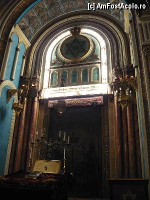 [P11] Bucuresti - Muzeul Holocaustului din Sinagoga Mare » foto by Diaura*
 - 
<span class="allrVoted glyphicon glyphicon-heart hidden" id="av378636"></span>
<a class="m-l-10 hidden" id="sv378636" onclick="voting_Foto_DelVot(,378636,5895)" role="button">șterge vot <span class="glyphicon glyphicon-remove"></span></a>
<a id="v9378636" class=" c-red"  onclick="voting_Foto_SetVot(378636)" role="button"><span class="glyphicon glyphicon-heart-empty"></span> <b>LIKE</b> = Votează poza</a> <img class="hidden"  id="f378636W9" src="/imagini/loader.gif" border="0" /><span class="AjErrMes hidden" id="e378636ErM"></span>