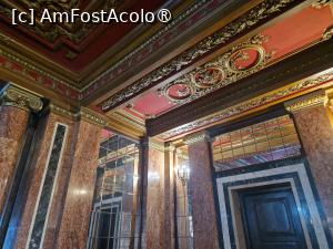 [P15] 15. Detaliu colț plafon; deasupra ușii și în stânga sunt oglinzi venețiene. » foto by doinafil
 - 
<span class="allrVoted glyphicon glyphicon-heart hidden" id="av1536703"></span>
<a class="m-l-10 hidden" id="sv1536703" onclick="voting_Foto_DelVot(,1536703,5895)" role="button">șterge vot <span class="glyphicon glyphicon-remove"></span></a>
<a id="v91536703" class=" c-red"  onclick="voting_Foto_SetVot(1536703)" role="button"><span class="glyphicon glyphicon-heart-empty"></span> <b>LIKE</b> = Votează poza</a> <img class="hidden"  id="f1536703W9" src="/imagini/loader.gif" border="0" /><span class="AjErrMes hidden" id="e1536703ErM"></span>