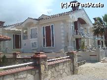 [P11] CASA DE VANZARE PE FALEZA » foto by simov
 - 
<span class="allrVoted glyphicon glyphicon-heart hidden" id="av336496"></span>
<a class="m-l-10 hidden" id="sv336496" onclick="voting_Foto_DelVot(,336496,5920)" role="button">șterge vot <span class="glyphicon glyphicon-remove"></span></a>
<a id="v9336496" class=" c-red"  onclick="voting_Foto_SetVot(336496)" role="button"><span class="glyphicon glyphicon-heart-empty"></span> <b>LIKE</b> = Votează poza</a> <img class="hidden"  id="f336496W9" src="/imagini/loader.gif" border="0" /><span class="AjErrMes hidden" id="e336496ErM"></span>
