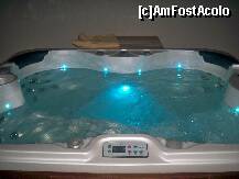 [P50] jacuzzi noaptea ,aveai la dispozitie un numar de 12 culori pe care le puteai  folosi. » foto by manuta_1969
 - 
<span class="allrVoted glyphicon glyphicon-heart hidden" id="av235143"></span>
<a class="m-l-10 hidden" id="sv235143" onclick="voting_Foto_DelVot(,235143,5920)" role="button">șterge vot <span class="glyphicon glyphicon-remove"></span></a>
<a id="v9235143" class=" c-red"  onclick="voting_Foto_SetVot(235143)" role="button"><span class="glyphicon glyphicon-heart-empty"></span> <b>LIKE</b> = Votează poza</a> <img class="hidden"  id="f235143W9" src="/imagini/loader.gif" border="0" /><span class="AjErrMes hidden" id="e235143ErM"></span>