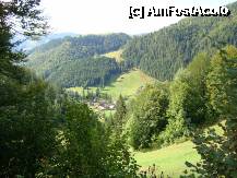 [P19] Aici este  localizata pensiunea. » foto by gabi_cluj
 - 
<span class="allrVoted glyphicon glyphicon-heart hidden" id="av199089"></span>
<a class="m-l-10 hidden" id="sv199089" onclick="voting_Foto_DelVot(,199089,5952)" role="button">șterge vot <span class="glyphicon glyphicon-remove"></span></a>
<a id="v9199089" class=" c-red"  onclick="voting_Foto_SetVot(199089)" role="button"><span class="glyphicon glyphicon-heart-empty"></span> <b>LIKE</b> = Votează poza</a> <img class="hidden"  id="f199089W9" src="/imagini/loader.gif" border="0" /><span class="AjErrMes hidden" id="e199089ErM"></span>