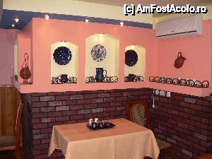 [P10] Etaj superior restaurant Principesa » foto by bigbrother
 - 
<span class="allrVoted glyphicon glyphicon-heart hidden" id="av460746"></span>
<a class="m-l-10 hidden" id="sv460746" onclick="voting_Foto_DelVot(,460746,5977)" role="button">șterge vot <span class="glyphicon glyphicon-remove"></span></a>
<a id="v9460746" class=" c-red"  onclick="voting_Foto_SetVot(460746)" role="button"><span class="glyphicon glyphicon-heart-empty"></span> <b>LIKE</b> = Votează poza</a> <img class="hidden"  id="f460746W9" src="/imagini/loader.gif" border="0" /><span class="AjErrMes hidden" id="e460746ErM"></span>