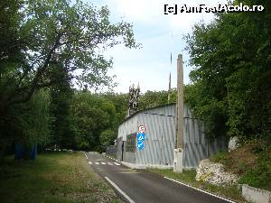 [P14] Am fotografiat intrarea în Mina de Petrol de la barieră, întrucât accesul în apropierea obiectivului este interzis.  » foto by Floryn81
 - 
<span class="allrVoted glyphicon glyphicon-heart hidden" id="av538473"></span>
<a class="m-l-10 hidden" id="sv538473" onclick="voting_Foto_DelVot(,538473,5979)" role="button">șterge vot <span class="glyphicon glyphicon-remove"></span></a>
<a id="v9538473" class=" c-red"  onclick="voting_Foto_SetVot(538473)" role="button"><span class="glyphicon glyphicon-heart-empty"></span> <b>LIKE</b> = Votează poza</a> <img class="hidden"  id="f538473W9" src="/imagini/loader.gif" border="0" /><span class="AjErrMes hidden" id="e538473ErM"></span>