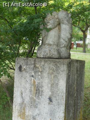 [P28] Sarata Monteoru - In parc. » foto by iulianic
 - 
<span class="allrVoted glyphicon glyphicon-heart hidden" id="av1307754"></span>
<a class="m-l-10 hidden" id="sv1307754" onclick="voting_Foto_DelVot(,1307754,5979)" role="button">șterge vot <span class="glyphicon glyphicon-remove"></span></a>
<a id="v91307754" class=" c-red"  onclick="voting_Foto_SetVot(1307754)" role="button"><span class="glyphicon glyphicon-heart-empty"></span> <b>LIKE</b> = Votează poza</a> <img class="hidden"  id="f1307754W9" src="/imagini/loader.gif" border="0" /><span class="AjErrMes hidden" id="e1307754ErM"></span>