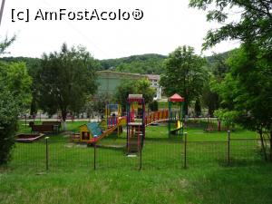 [P16] Loc de joacă pentru copii. » foto by tata123 🔱
 - 
<span class="allrVoted glyphicon glyphicon-heart hidden" id="av1168907"></span>
<a class="m-l-10 hidden" id="sv1168907" onclick="voting_Foto_DelVot(,1168907,5979)" role="button">șterge vot <span class="glyphicon glyphicon-remove"></span></a>
<a id="v91168907" class=" c-red"  onclick="voting_Foto_SetVot(1168907)" role="button"><span class="glyphicon glyphicon-heart-empty"></span> <b>LIKE</b> = Votează poza</a> <img class="hidden"  id="f1168907W9" src="/imagini/loader.gif" border="0" /><span class="AjErrMes hidden" id="e1168907ErM"></span>