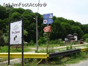 [P20] Înspre pădure - de aici pornesc trasee turistice. » foto by tata123 🔱
 - 
<span class="allrVoted glyphicon glyphicon-heart hidden" id="av1168911"></span>
<a class="m-l-10 hidden" id="sv1168911" onclick="voting_Foto_DelVot(,1168911,5979)" role="button">șterge vot <span class="glyphicon glyphicon-remove"></span></a>
<a id="v91168911" class=" c-red"  onclick="voting_Foto_SetVot(1168911)" role="button"><span class="glyphicon glyphicon-heart-empty"></span> <b>LIKE</b> = Votează poza</a> <img class="hidden"  id="f1168911W9" src="/imagini/loader.gif" border="0" /><span class="AjErrMes hidden" id="e1168911ErM"></span>
