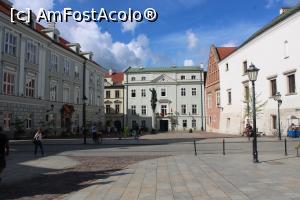 [P16] Kraków, Plac św Marii Magdaleny - Piața Sf. Maria Magdalena vizavi de Biserica Sf. Petru și Pavel cu Monumentul Piotr Skarga și o mică fântână în dreapta, arată ca un gloț negru. » foto by mprofeanu
 - 
<span class="allrVoted glyphicon glyphicon-heart hidden" id="av1337644"></span>
<a class="m-l-10 hidden" id="sv1337644" onclick="voting_Foto_DelVot(,1337644,5995)" role="button">șterge vot <span class="glyphicon glyphicon-remove"></span></a>
<a id="v91337644" class=" c-red"  onclick="voting_Foto_SetVot(1337644)" role="button"><span class="glyphicon glyphicon-heart-empty"></span> <b>LIKE</b> = Votează poza</a> <img class="hidden"  id="f1337644W9" src="/imagini/loader.gif" border="0" /><span class="AjErrMes hidden" id="e1337644ErM"></span>