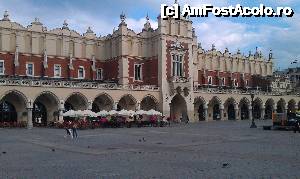 [P15] Hala Postăvarilor (Ţesătorilor) din Piaţa Glowny. Cracovia, Polonia.  » foto by traian.leuca †
 - 
<span class="allrVoted glyphicon glyphicon-heart hidden" id="av488448"></span>
<a class="m-l-10 hidden" id="sv488448" onclick="voting_Foto_DelVot(,488448,5995)" role="button">șterge vot <span class="glyphicon glyphicon-remove"></span></a>
<a id="v9488448" class=" c-red"  onclick="voting_Foto_SetVot(488448)" role="button"><span class="glyphicon glyphicon-heart-empty"></span> <b>LIKE</b> = Votează poza</a> <img class="hidden"  id="f488448W9" src="/imagini/loader.gif" border="0" /><span class="AjErrMes hidden" id="e488448ErM"></span>
