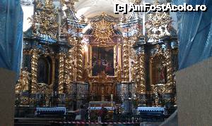 [P21] Altarul principal al bisericii Sf. Cruci din Cracovia, Polonia.  » foto by traian.leuca †
 - 
<span class="allrVoted glyphicon glyphicon-heart hidden" id="av488454"></span>
<a class="m-l-10 hidden" id="sv488454" onclick="voting_Foto_DelVot(,488454,5995)" role="button">șterge vot <span class="glyphicon glyphicon-remove"></span></a>
<a id="v9488454" class=" c-red"  onclick="voting_Foto_SetVot(488454)" role="button"><span class="glyphicon glyphicon-heart-empty"></span> <b>LIKE</b> = Votează poza</a> <img class="hidden"  id="f488454W9" src="/imagini/loader.gif" border="0" /><span class="AjErrMes hidden" id="e488454ErM"></span>